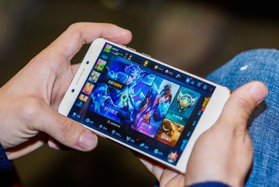 &quot;免费手游热门榜单攻略：五款大作深度玩法解析，助你称霸游戏世界！&quot;